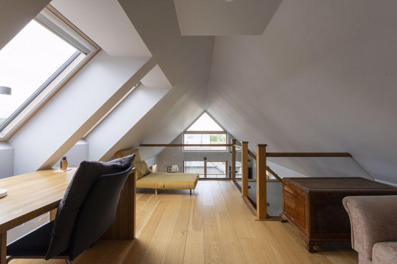 2nd Floor...