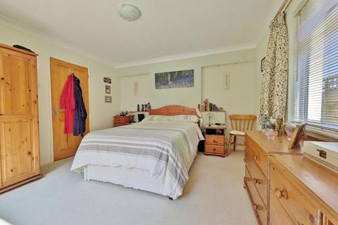 14 Grattons Drive, Lynton, EX35 6LW