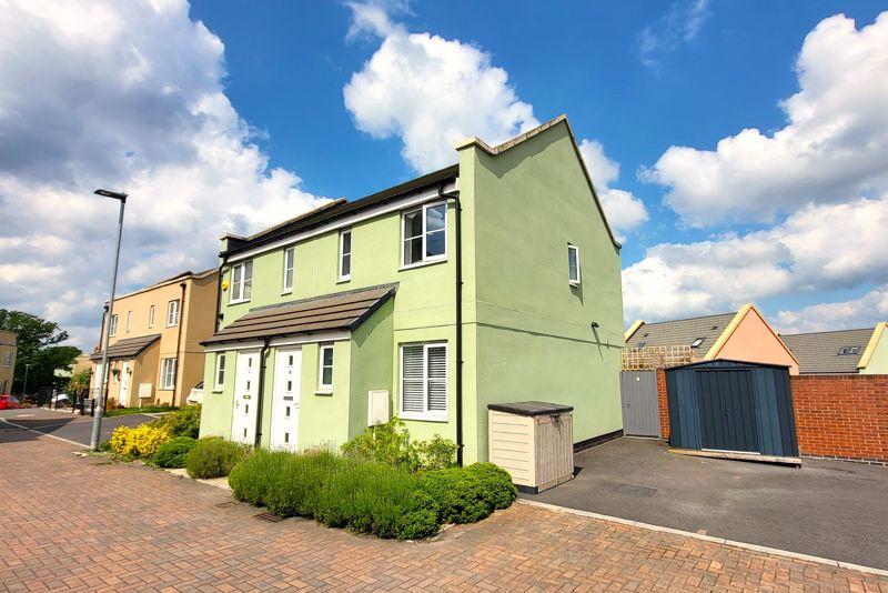 Burford Road, Oakley Grange... 2 bed semidetached house for sale £