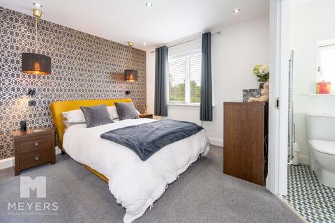 2 bedroom end of terrace house for sale, Normandy Way, Victory Oak, BH24