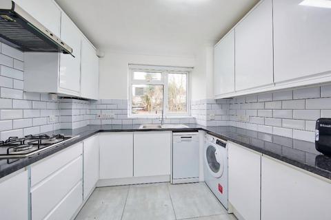 3 bedroom flat to rent, Morris Gardens, Southfields, SW18 5HL