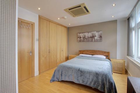 1 bedroom apartment to rent, City Road, London EC1Y
