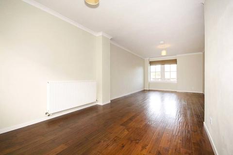 3 bedroom terraced house to rent, Devanha Crescent, Ferryhill, Aberdeen, AB11