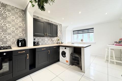 24 Bronhaul, Aberdare, CF44 0DP