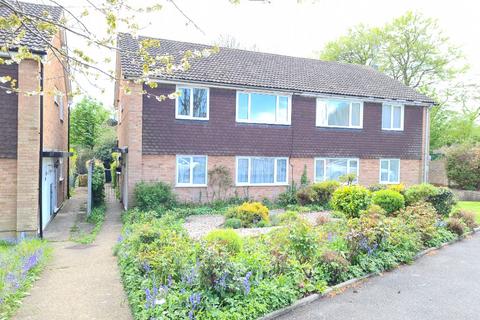 undefined, Cookfield Close, Dunstable, LU6