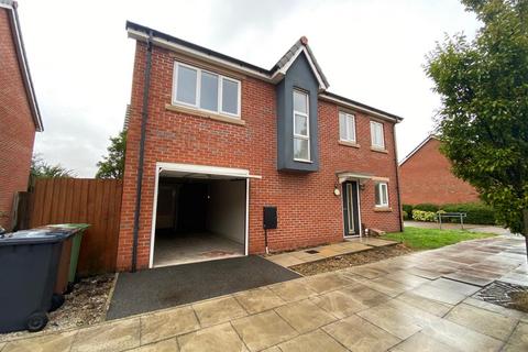 3 bedroom detached house to rent, Keble Road, Bootle