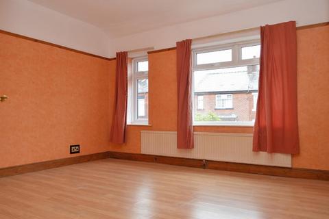 2 bedroom townhouse for sale, Heron Street, Oldham