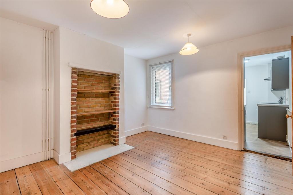 8599874-interior06.jpg