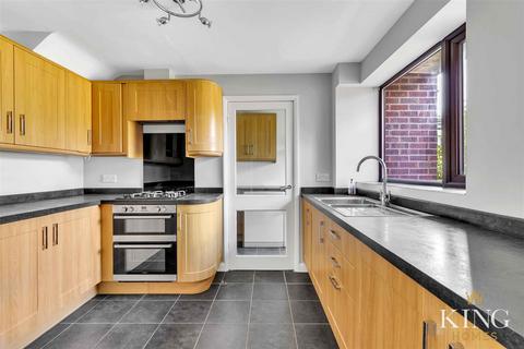 29 Alne Bank Road, Alcester, B49 6QU