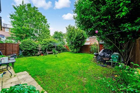 3 bedroom detached house for sale, Chingford Mount Road, London E4