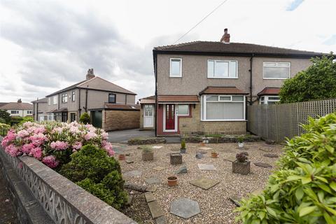 3 bedroom semi-detached house for sale, Ryndleside, Huddersfield HD3