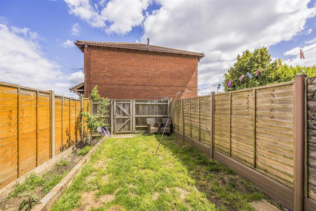 90 Prospect Lane, Havant-Portico Marketing-Sarah Oli