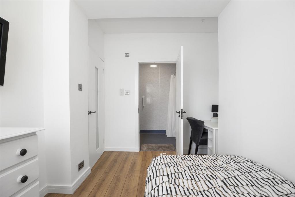 39 Selvage Street11.jpg
