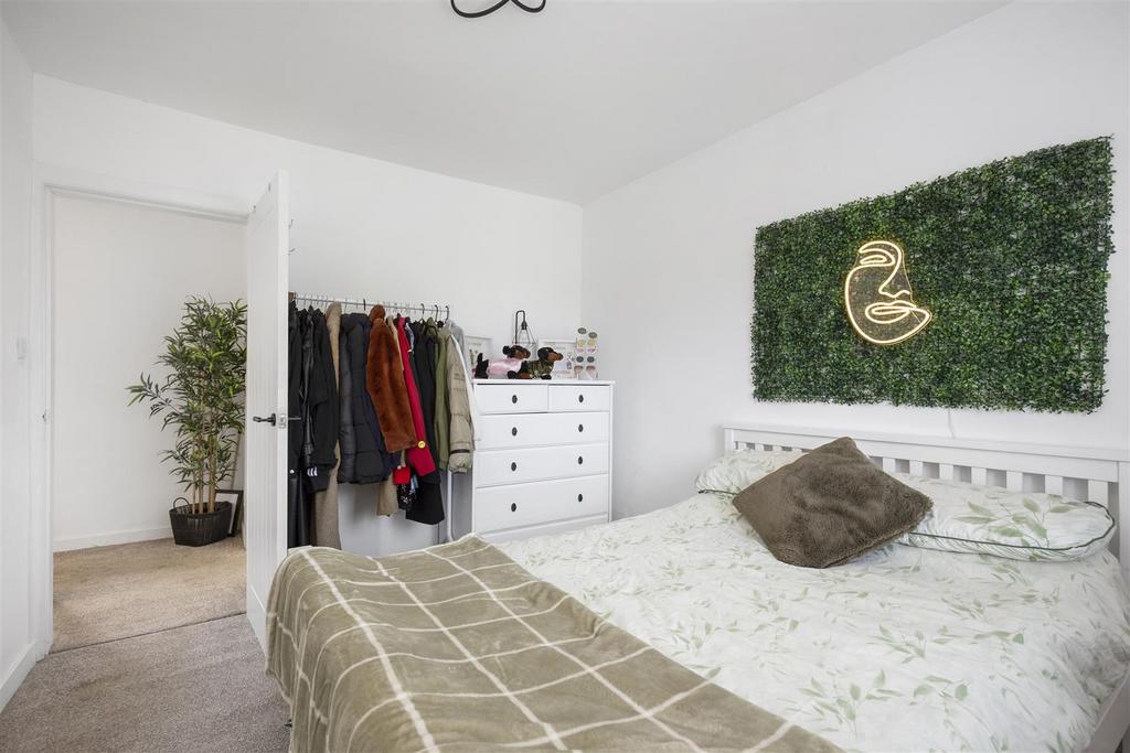39 Selvage Street20.jpg