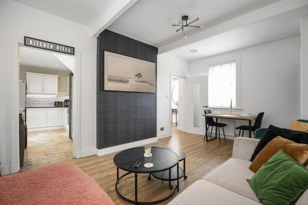 39 Selvage Street6.jpg