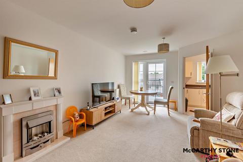 1 bedroom flat for sale, Royal Gardens, Seymour Road, Buntingford