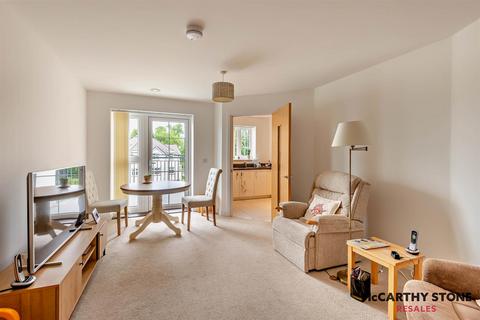 1 bedroom flat for sale, Royal Gardens, Seymour Road, Buntingford