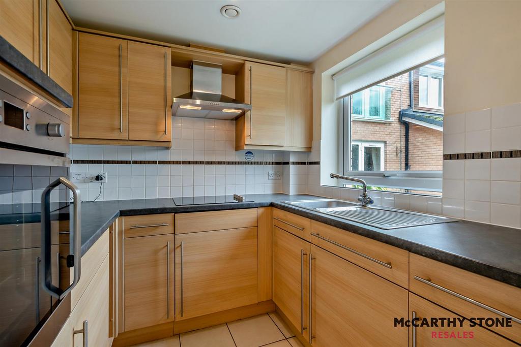 8588215-interior08-800.jpg