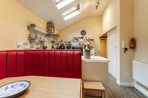 2 bedroom house for sale, 35 Earlston Road, Stow