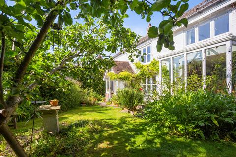 4 bedroom detached house for sale, High Street, Avebury, Marlborough, Wiltshire, SN8