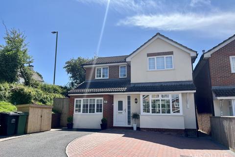 5 bedroom detached house for sale, Stadium Drive, Kingskerswell, TQ12