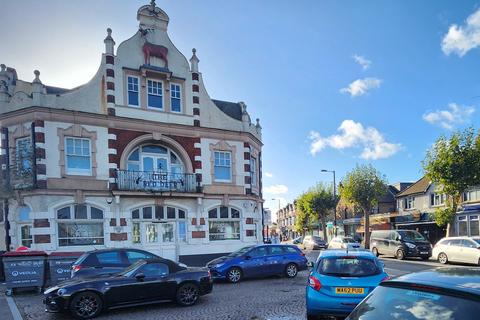 Retail property (high street) to rent, Brighton Road, South Croydon CR2