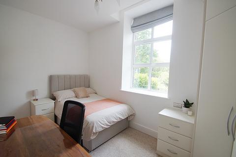 2 bedroom apartment for sale, Spring Street, Uppermill OL3