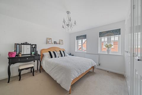 15 Blackthorn Row, Faringdon, SN7 7GY