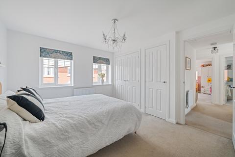 15 Blackthorn Row, Faringdon, SN7 7GY