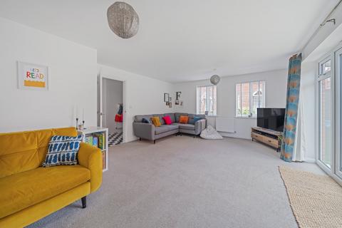 15 Blackthorn Row, Faringdon, SN7 7GY