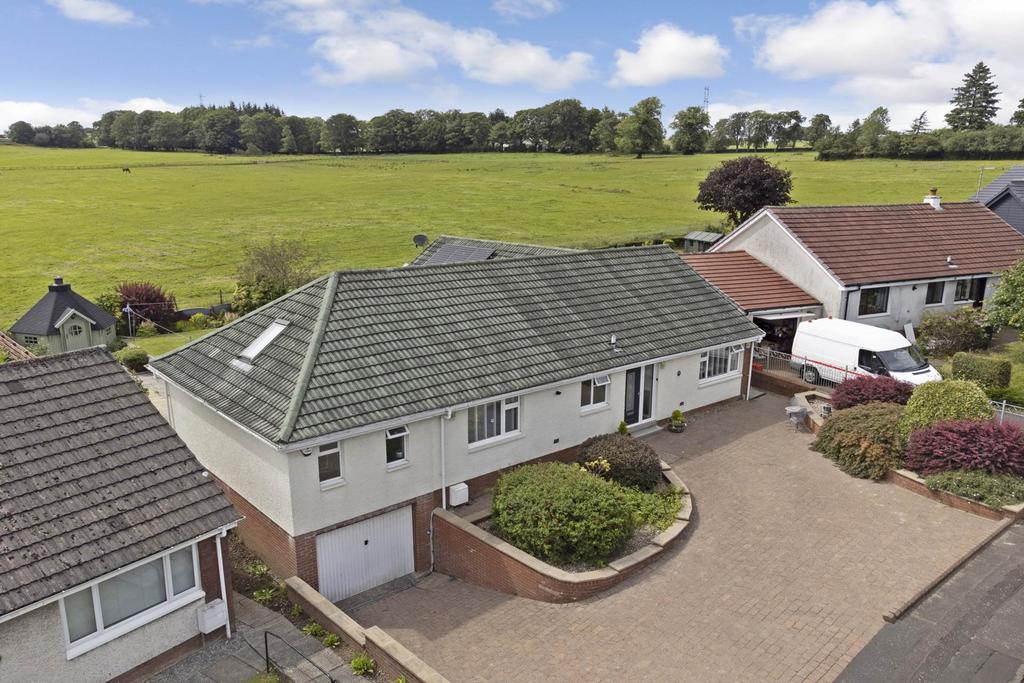 Taylor Avenue, Kilbarchan 5 bed detached house for sale £395,000