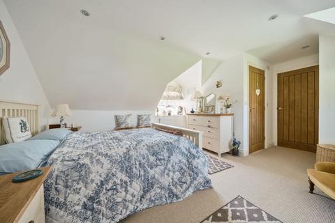 15 Church End, Haddenham, Aylesbury, HP17 8AE