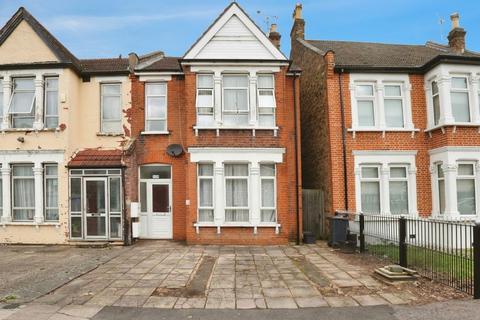 3 bedroom flat for sale, Coventry Road, ILFORD, IG1