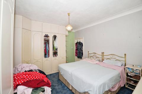 3 bedroom flat for sale, Coventry Road, ILFORD, IG1