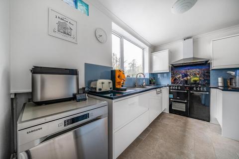 3 Pickhurst Lane, Bromley, BR2 7JE