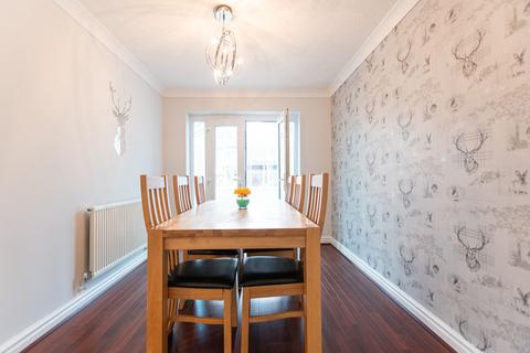 5 Evesham Close, Leigh, WN7 3NX