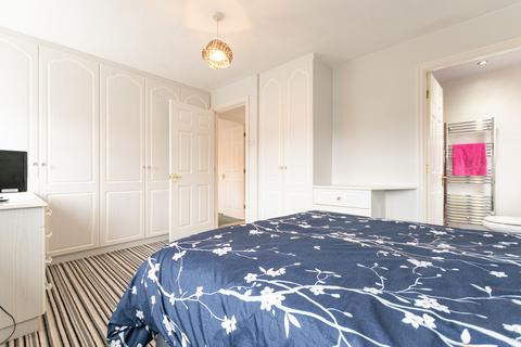 5 Evesham Close, Leigh, WN7 3NX