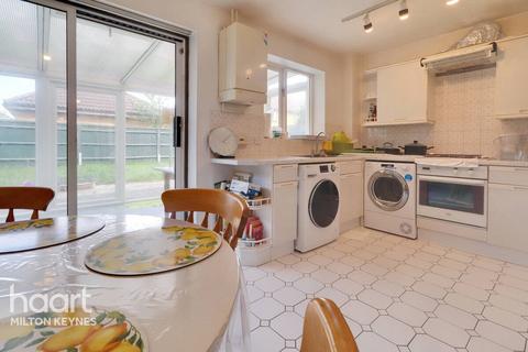 5 Lanercost Crescent, Monkston, Milton Keynes, MK10 9EA
