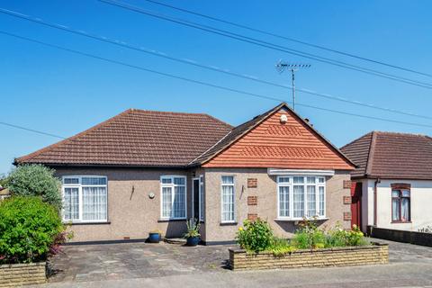 3 bedroom bungalow for sale, Elm Avenue, Oxhey