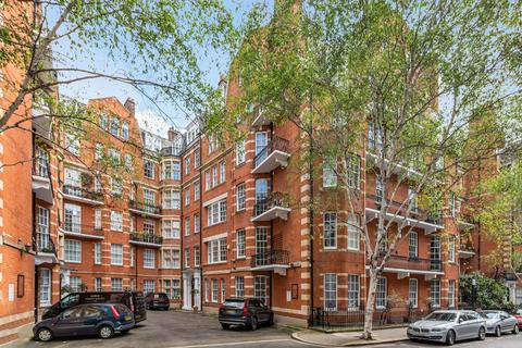 3 bedroom flat for sale, Ashley Gardens, Emery Hill Street, Westminster, London, SW1P