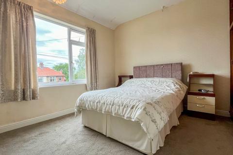 3 bedroom semi-detached house for sale, Lea Road, Gainsborough, Lincolnshire, DN21