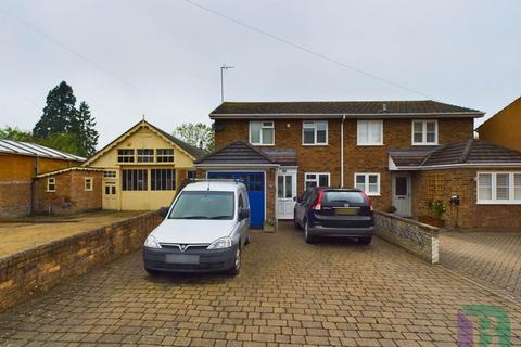 3 bedroom semi-detached house for sale, Russell Street, Milton Keynes MK17