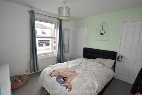 2 bedroom terraced house for sale, Forton Road, Gosport