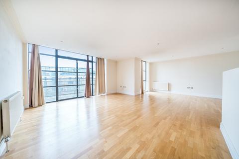 2 bedroom apartment for sale, Soap House Lane, Brentford, London