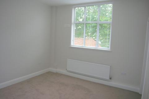 2 bedroom apartment to rent, Peascod Street, Windsor, Berkshire, SL4