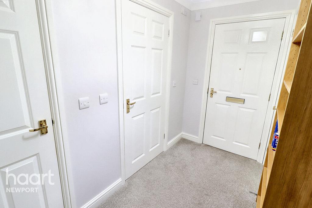 Bassaleg Road, Newport 1 bed apartment for sale £140,000