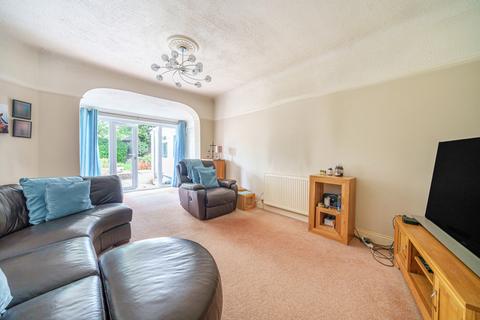 2 bedroom bungalow for sale, Addisons Close, Croydon