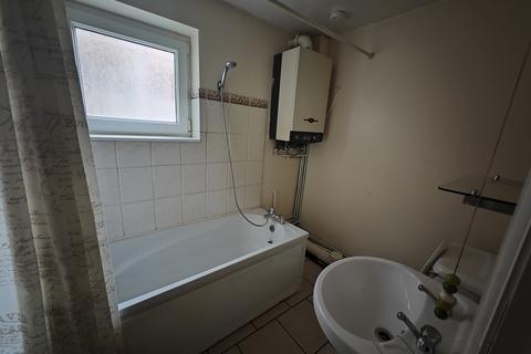 1 bedroom flat to rent, Edleston Road, Crewe CW2