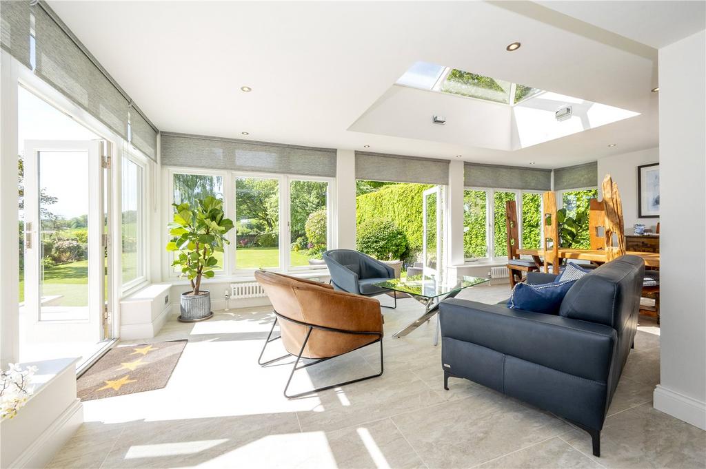 Sitting Area