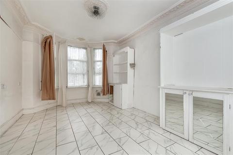 4 bedroom terraced house for sale, London NW10